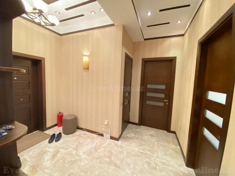 Kirayə verilir 2 otaqlı Mənzil Yeni tikili 100 m² Səbail r. - şəkil 26