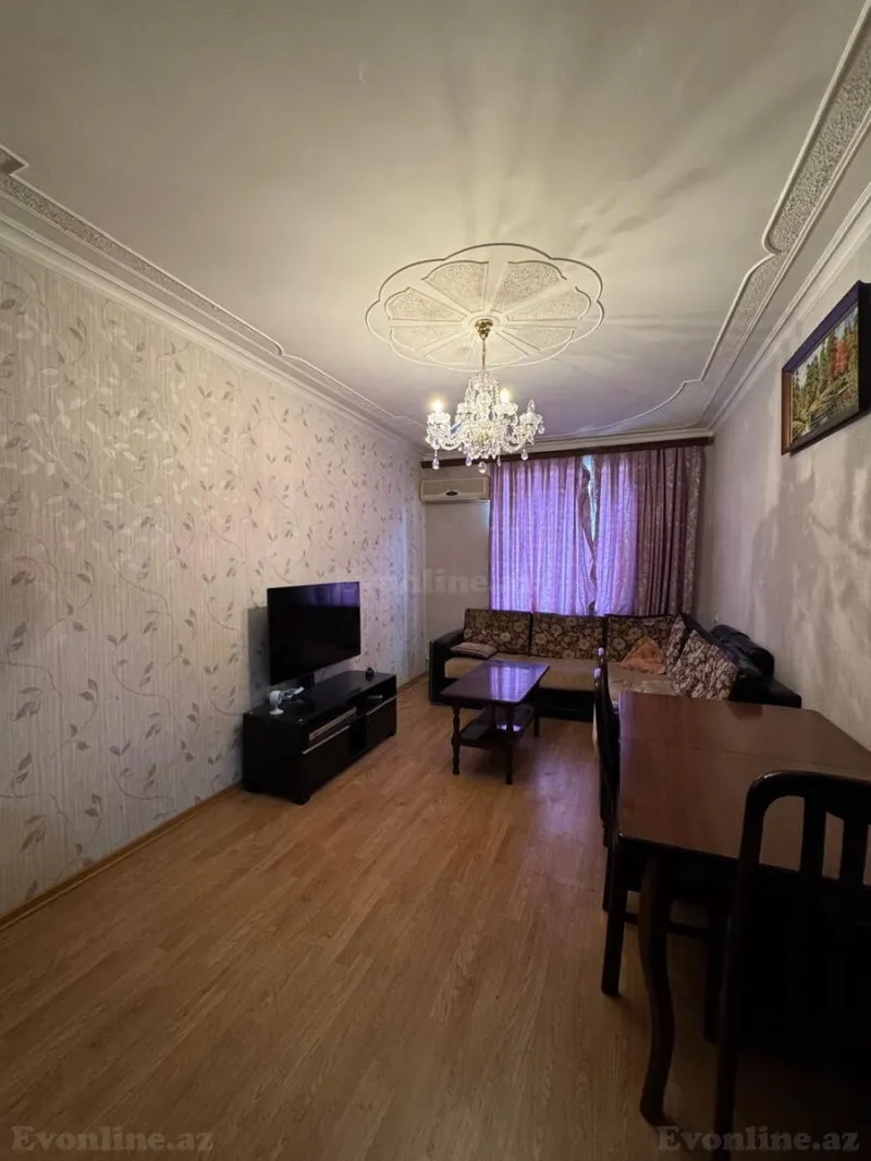 Satılır 4 otaqlı Mənzil Köhnə tikili 100 m² Əhmədli m. - şəkil 3