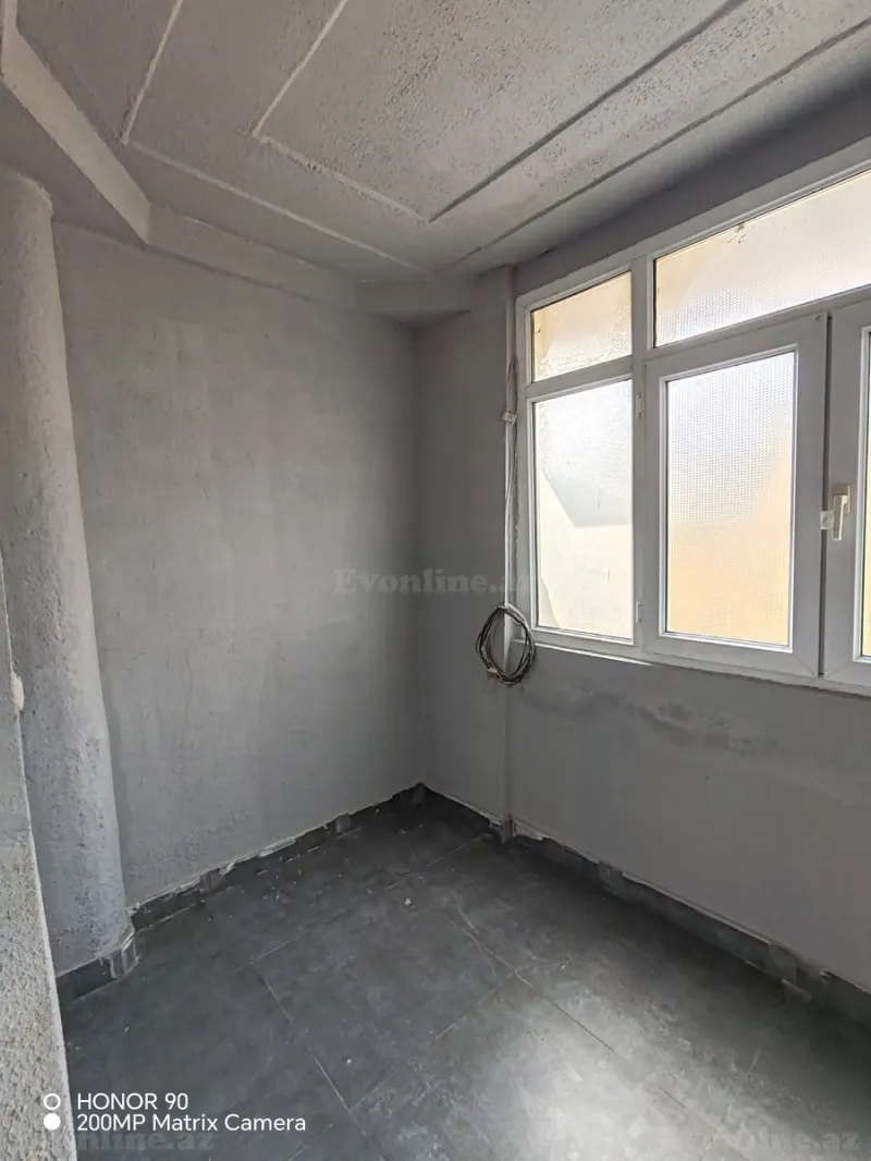 Satılır 2 otaqlı Mənzil Yeni tikili 90 m² İnşaatçılar m. - şəkil 5
