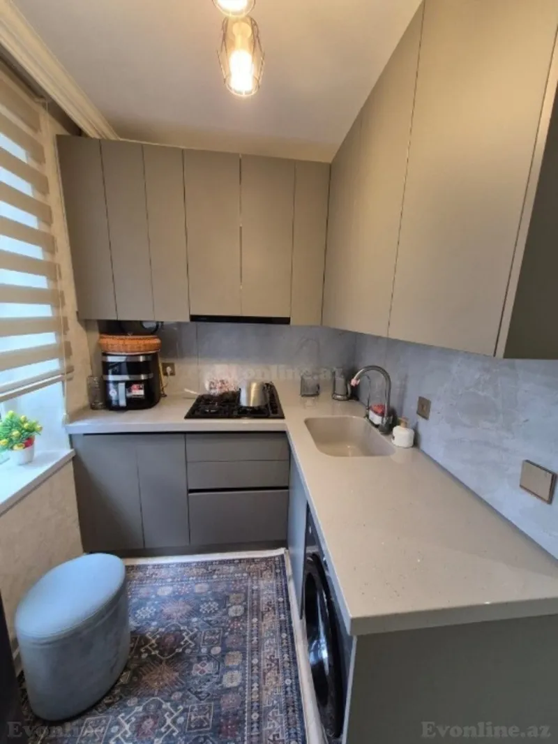 Satılır 2 otaqlı Mənzil Köhnə tikili 60 m² Gənclik m. - şəkil 4