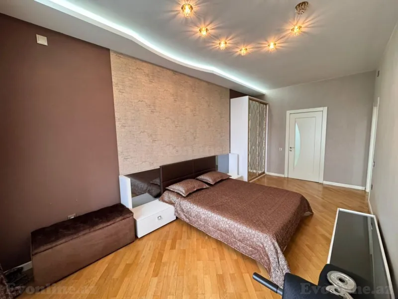 Satılır 5 otaqlı Mənzil Yeni tikili 218 m² Azadlıq prospekti m. - şəkil 3