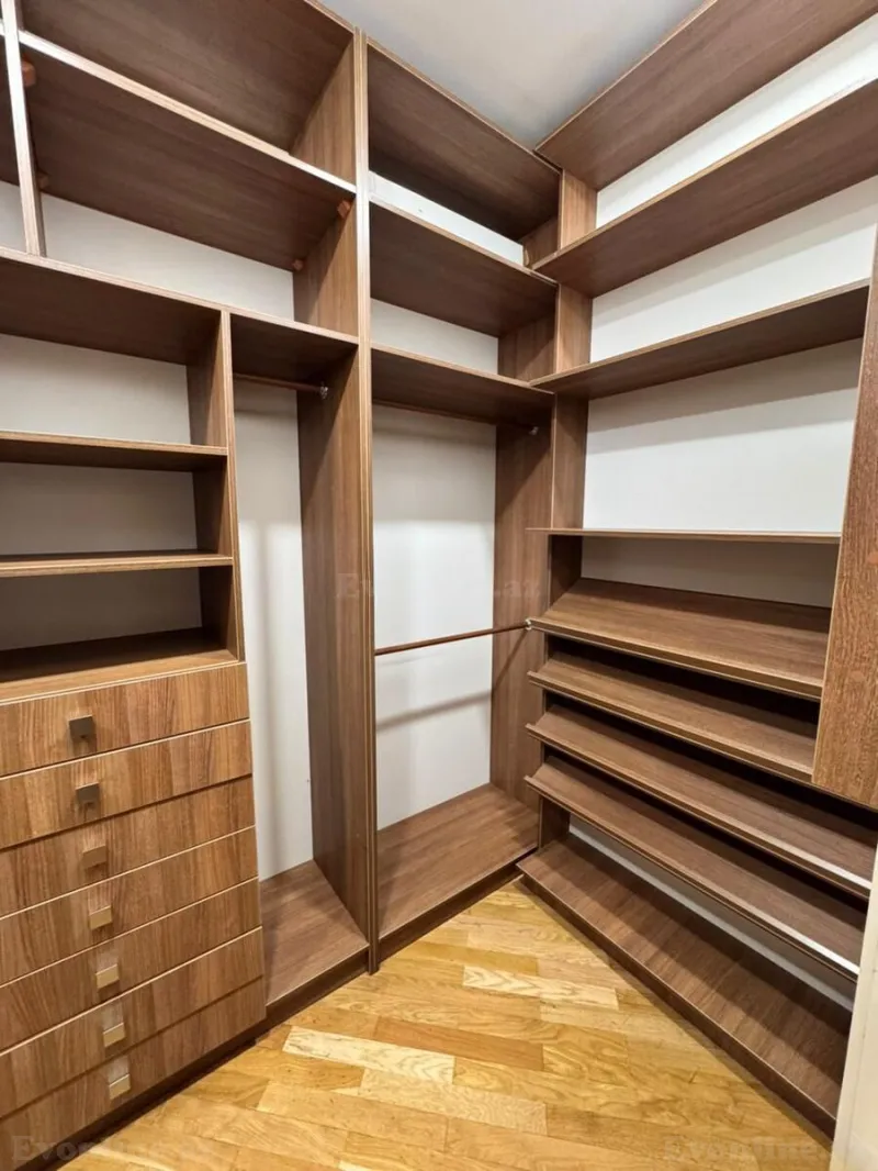 Satılır 5 otaqlı Mənzil Yeni tikili 218 m² Azadlıq prospekti m. - şəkil 8