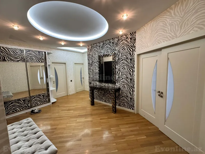Satılır 5 otaqlı Mənzil Yeni tikili 218 m² Azadlıq prospekti m. - şəkil 20