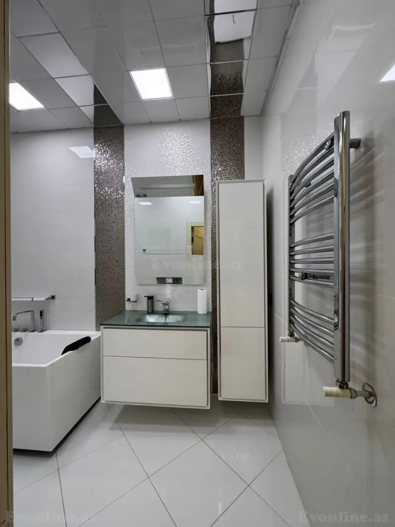 Satılır 5 otaqlı Mənzil Yeni tikili 218 m² Azadlıq prospekti m. - şəkil 26
