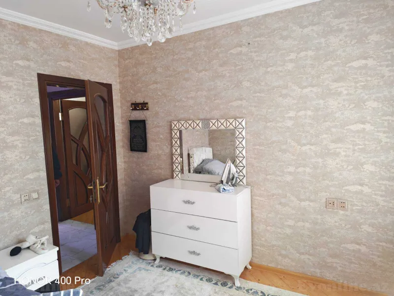 Kirayə verilir 4 otaqlı Mənzil Köhnə tikili 80 m² Neftçilər m. - şəkil 7