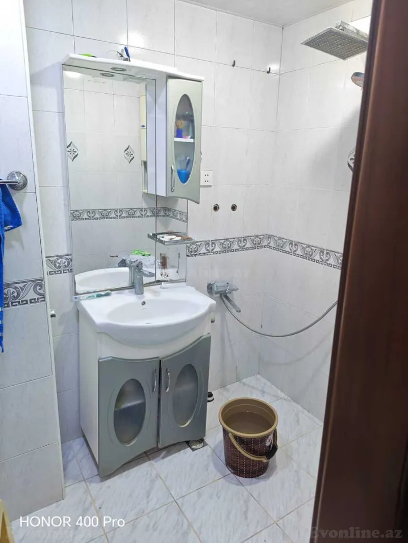 Kirayə verilir 4 otaqlı Mənzil Köhnə tikili 80 m² Neftçilər m. - şəkil 14