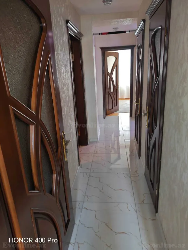 Kirayə verilir 4 otaqlı Mənzil Köhnə tikili 80 m² Neftçilər m. - şəkil 15