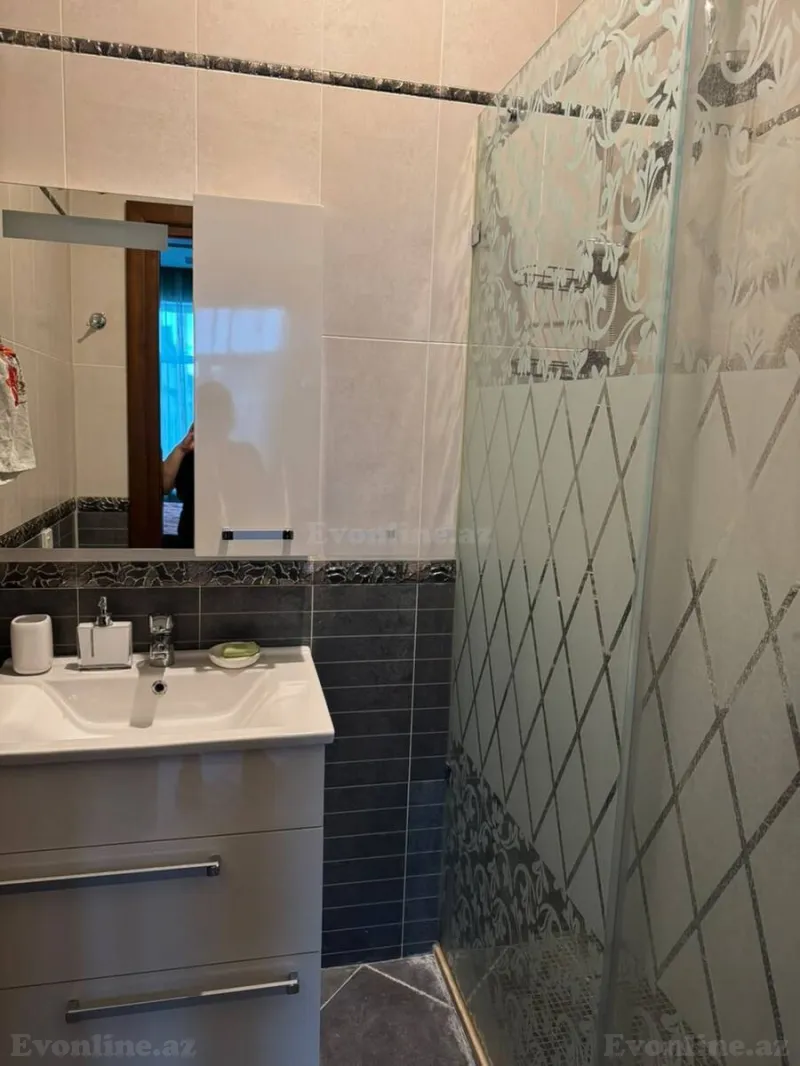 Kirayə verilir 3 otaqlı Mənzil Yeni tikili 140 m² Nizami m. - şəkil 14