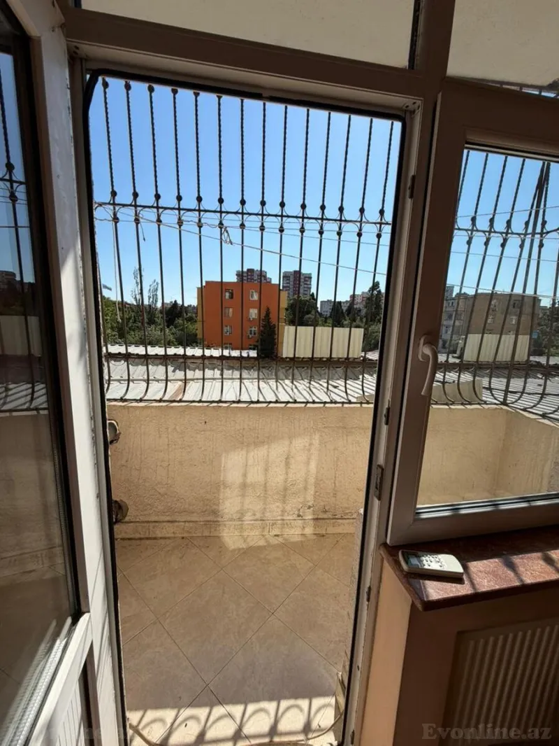 Kirayə verilir 3 otaqlı Mənzil Yeni tikili 117 m² Neftçilər m. - şəkil 14