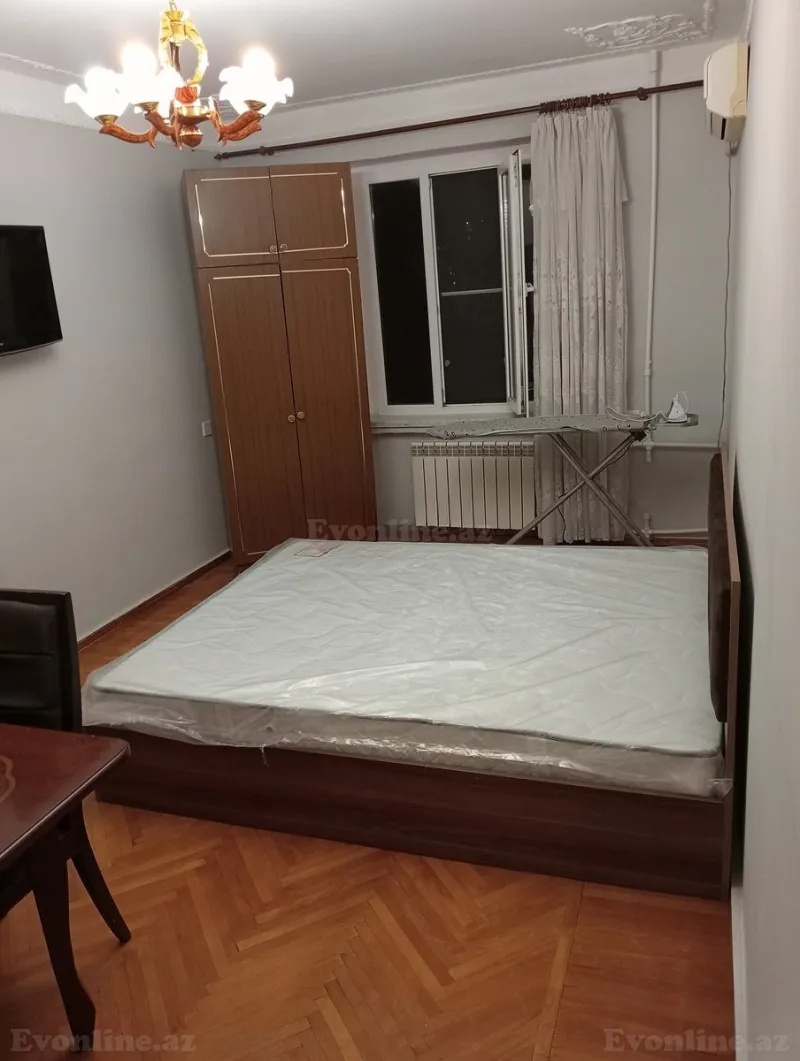 Kirayə verilir 3 otaqlı Mənzil Köhnə tikili 80 m² 8 Noyabr m. - şəkil 2