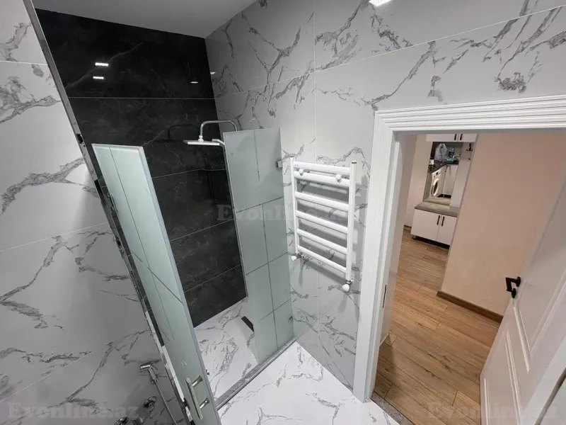 Satılır 2 otaqlı Mənzil Yeni tikili 50 m² 20 Yanvar m. - şəkil 9