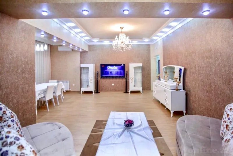 Kirayə verilir 4 otaqlı Mənzil Yeni tikili 202 m² Xətai r.