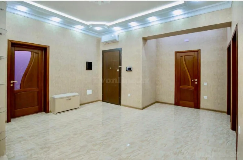 Kirayə verilir 4 otaqlı Mənzil Yeni tikili 202 m² Xətai r. - şəkil 11