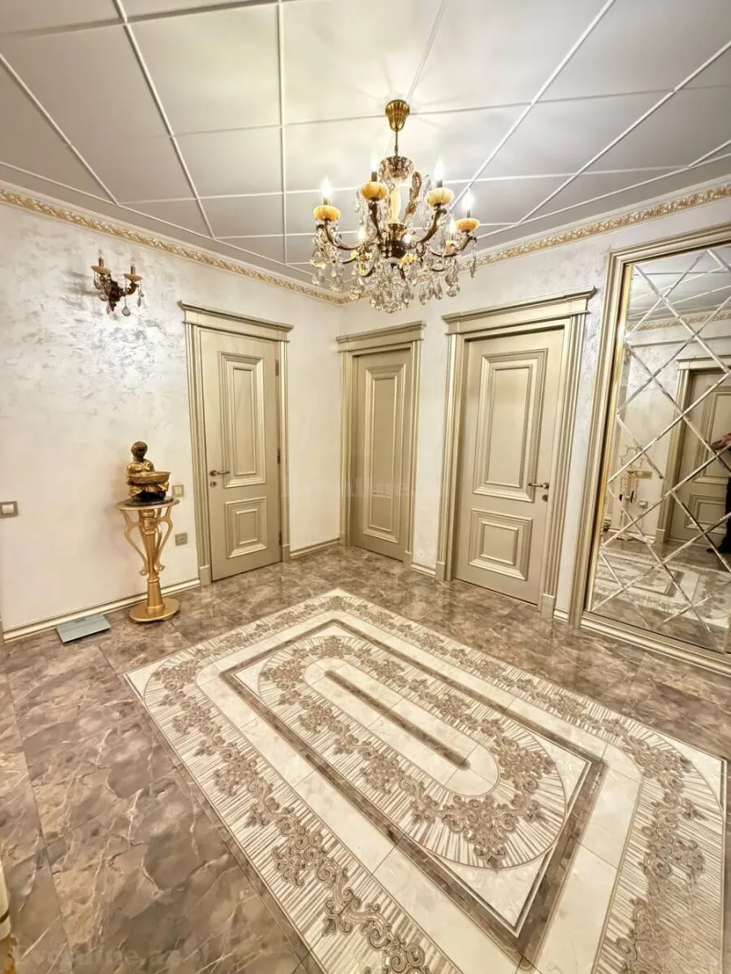 4 otaqlı Mənzil 155 m² İnşaatçılar m. Satılır