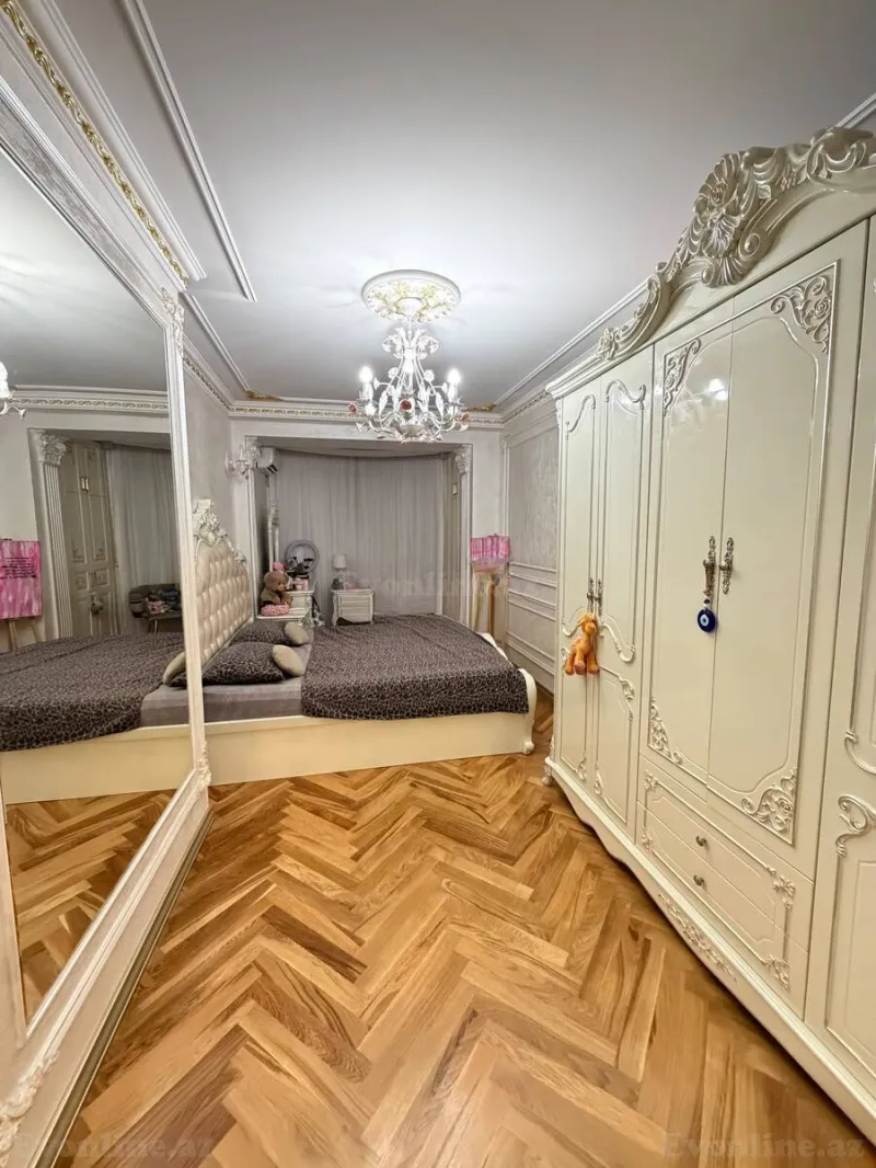 Satılır 4 otaqlı Mənzil Yeni tikili 155 m² İnşaatçılar m. - şəkil 8