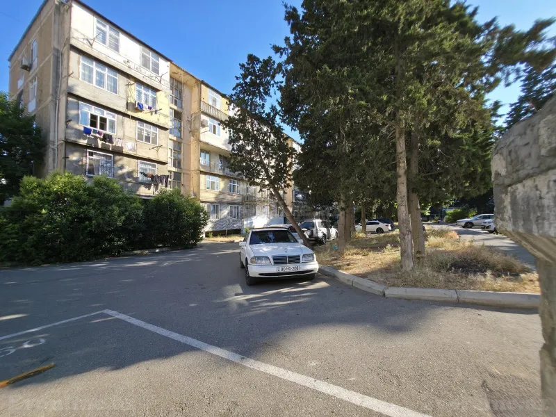 Satılır 2 otaqlı Mənzil Köhnə tikili 55 m² Bakıxanov - şəkil 4