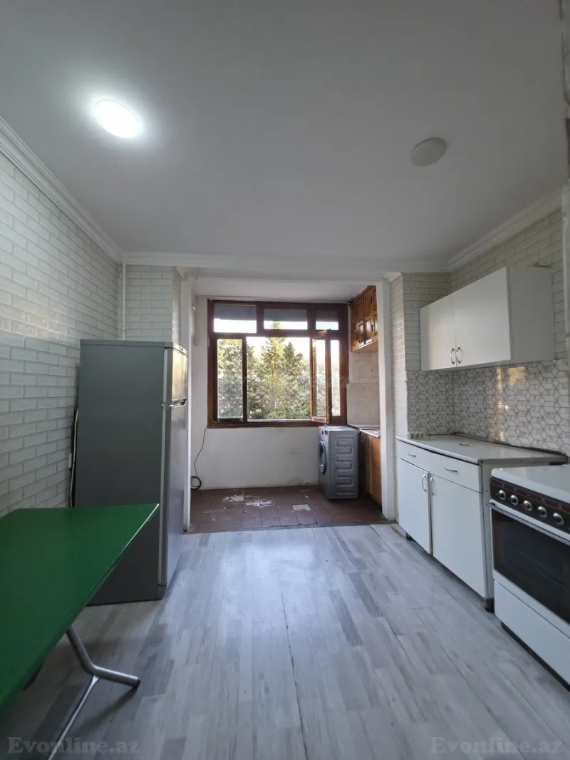 Satılır 2 otaqlı Mənzil Köhnə tikili 55 m² Bakıxanov - şəkil 11