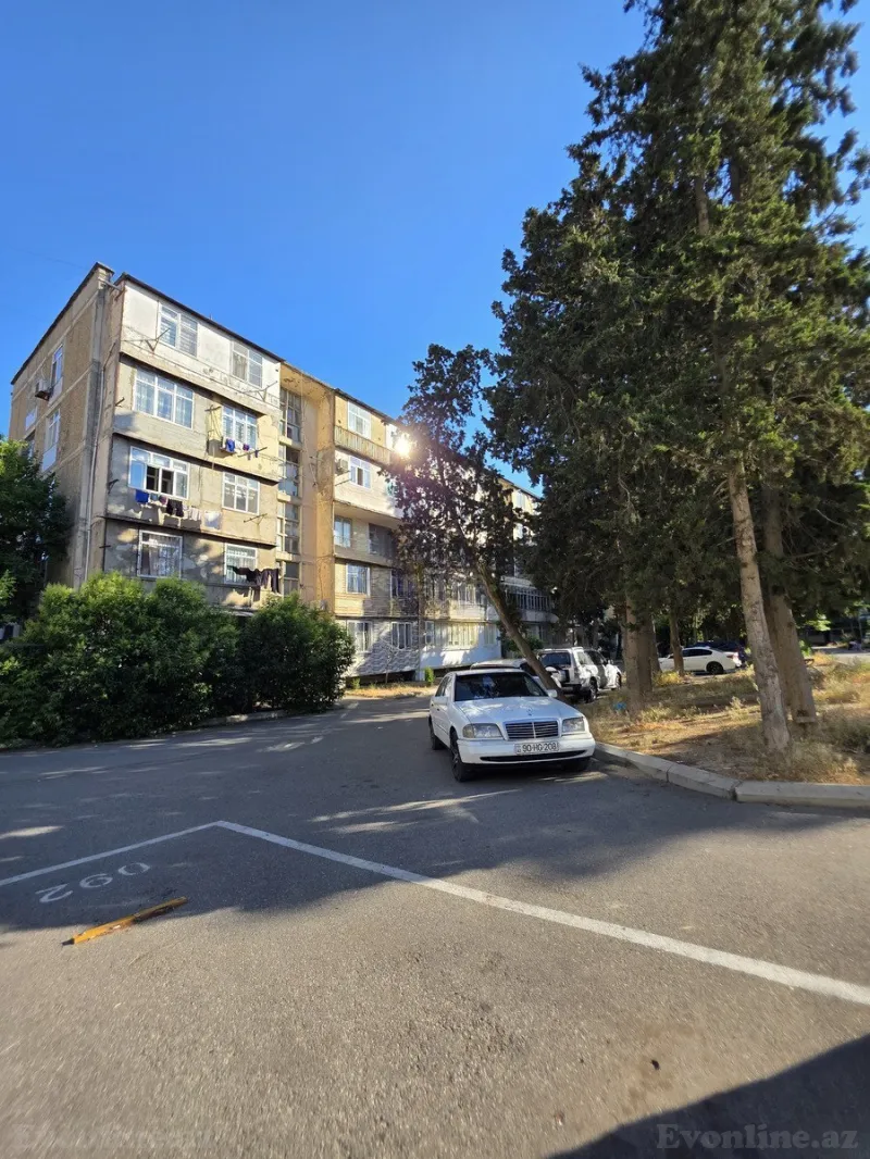 Satılır 2 otaqlı Mənzil Köhnə tikili 55 m² Bakıxanov - şəkil 22