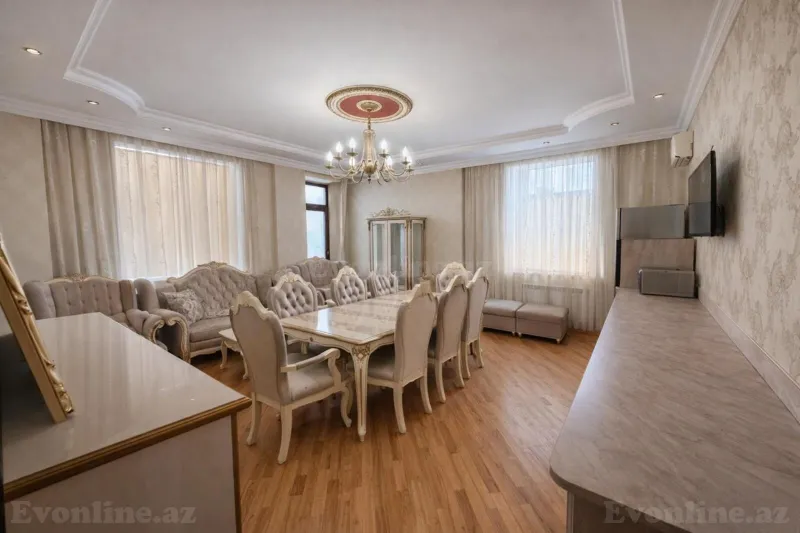 3 otaqlı Mənzil 105 m² İnşaatçılar m. Satılır