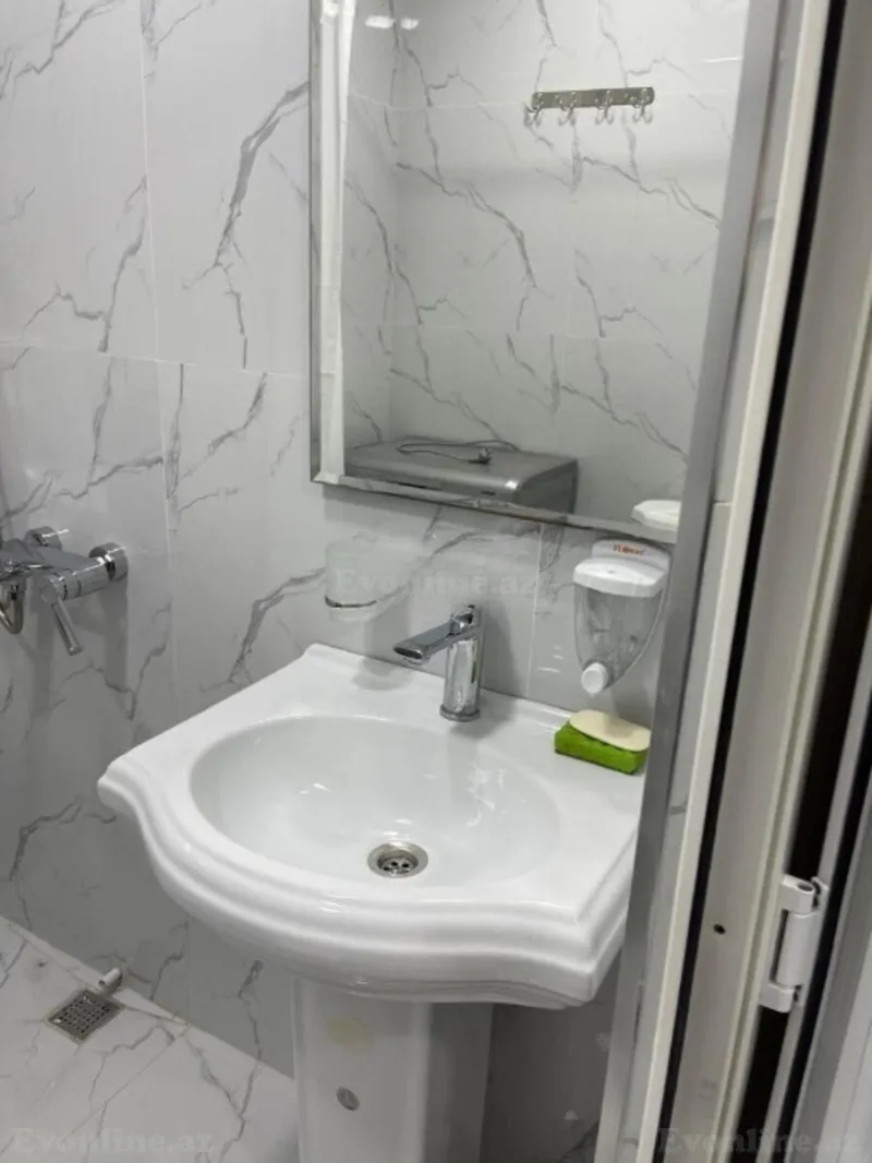 Satılır 2 otaqlı Mənzil Köhnə tikili 42 m² Yeni Günəşli - şəkil 8