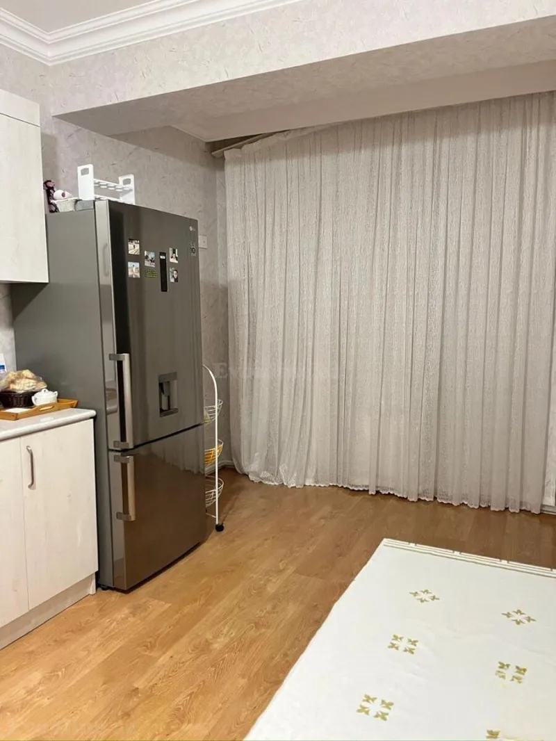 Kirayə verilir 3 otaqlı Mənzil Yeni tikili 130 m² Həzi Aslanov m. - şəkil 9