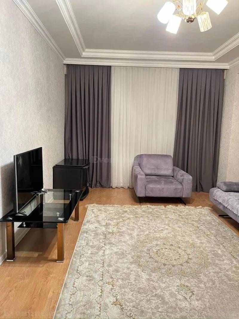 Kirayə verilir 3 otaqlı Mənzil Yeni tikili 130 m² Həzi Aslanov m. - şəkil 14