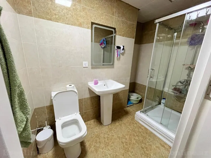 Kirayə verilir 3 otaqlı Mənzil Yeni tikili 130 m² Həzi Aslanov m. - şəkil 17