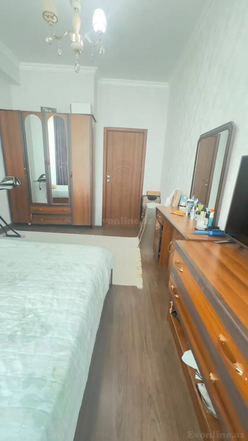 Kirayə verilir 4 otaqlı Mənzil Yeni tikili 100 m² İnşaatçılar m. - şəkil 6