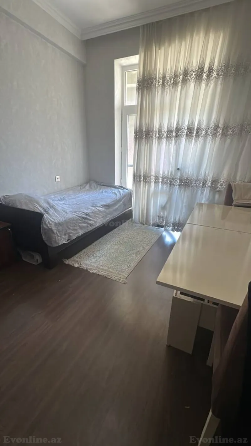 Kirayə verilir 4 otaqlı Mənzil Yeni tikili 100 m² İnşaatçılar m. - şəkil 7