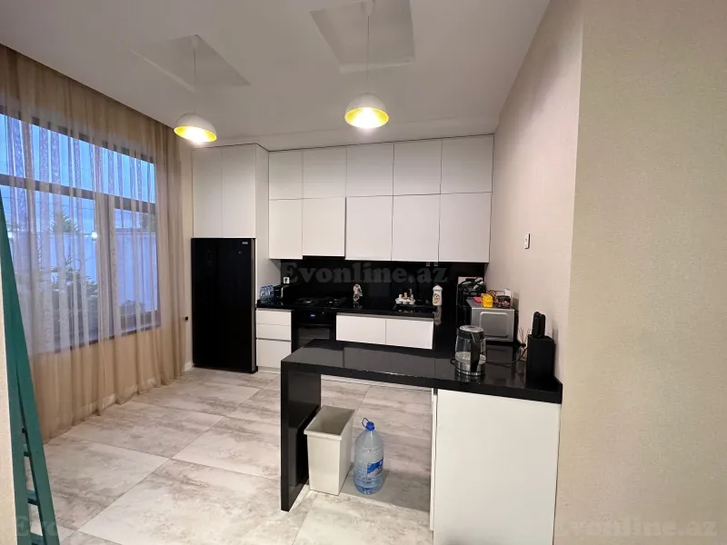 Kirayə verilir 5 otaqlı Həyət evi 400 m² Xəzər r. - şəkil 9