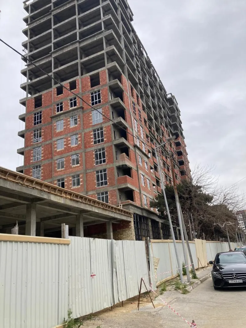 Satılır 3 otaqlı Mənzil Yeni tikili 87 m² Qara Qarayev m. - şəkil 2