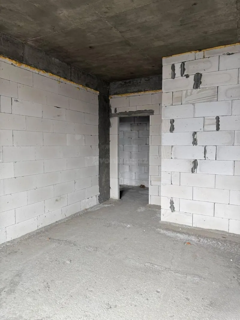 Satılır 3 otaqlı Mənzil Yeni tikili 87 m² Qara Qarayev m. - şəkil 6