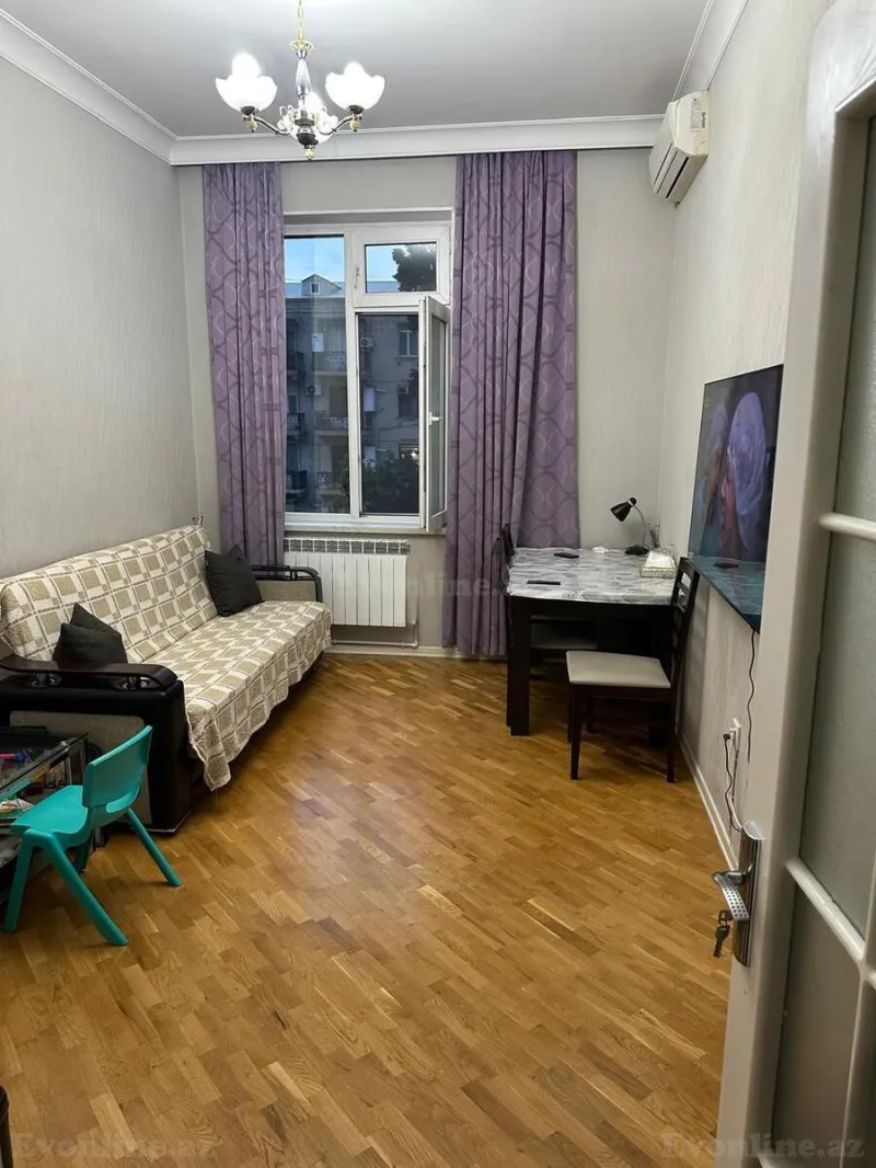 Satılır 2 otaqlı Mənzil Köhnə tikili 52 m² Elmlər Akademiyası m. - şəkil 13
