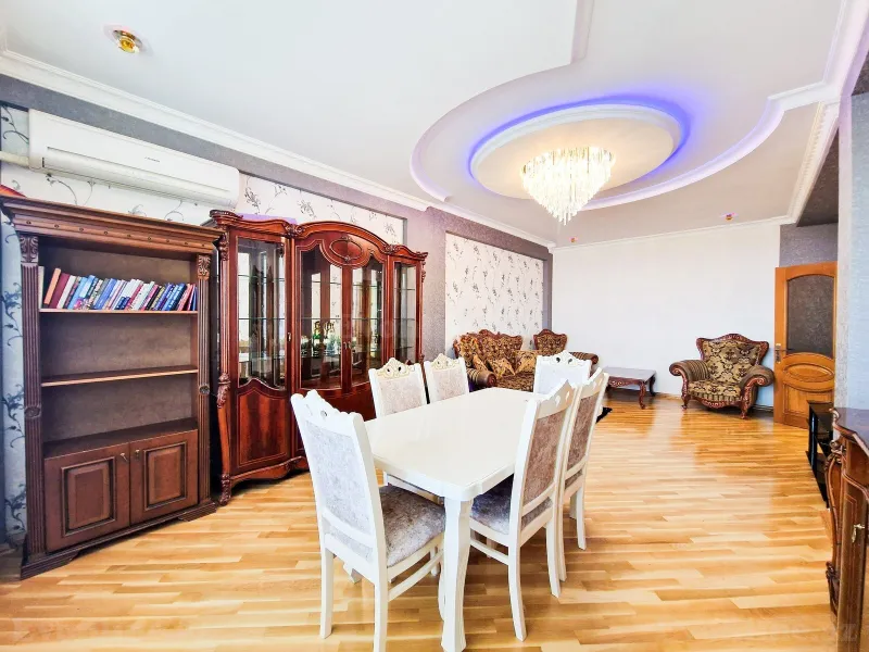 Kirayə verilir 3 otaqlı Mənzil Yeni tikili 120 m² Neftçilər m. - şəkil 3