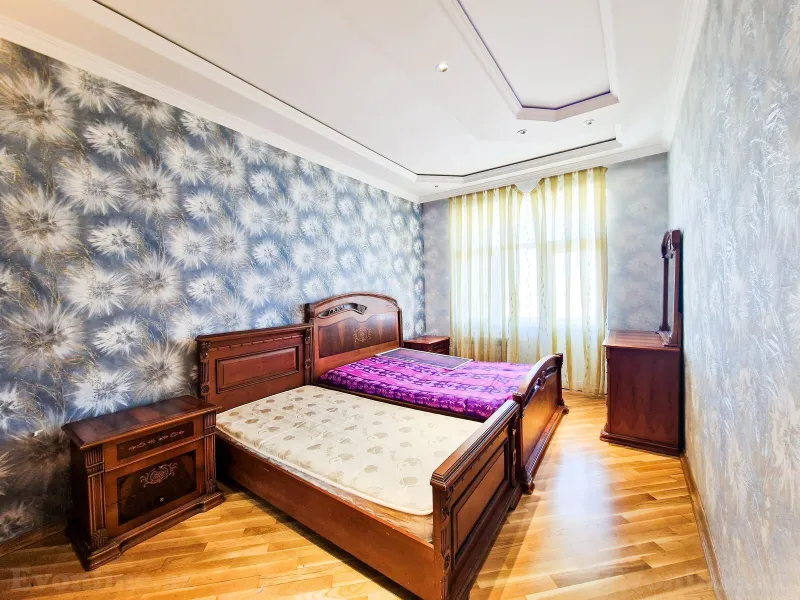 Kirayə verilir 3 otaqlı Mənzil Yeni tikili 120 m² Neftçilər m. - şəkil 7