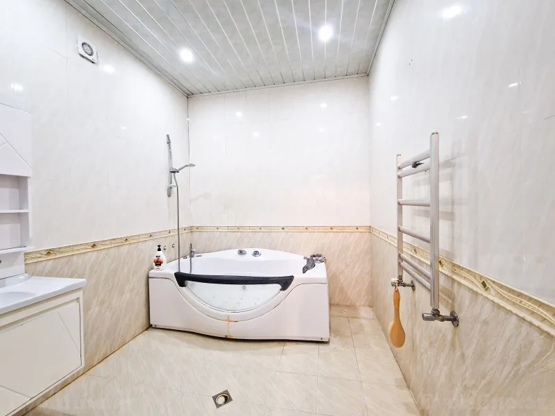 Kirayə verilir 3 otaqlı Mənzil Yeni tikili 120 m² Neftçilər m. - şəkil 14