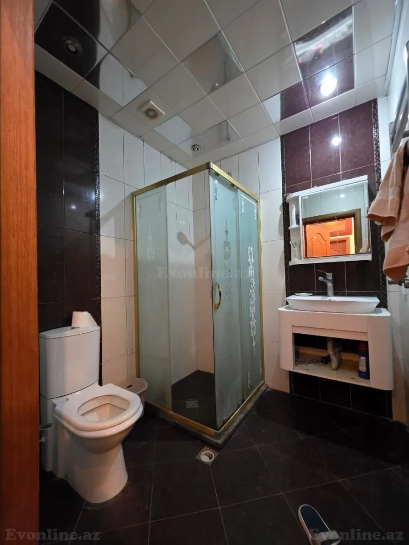 Satılır 4 otaqlı Mənzil Yeni tikili 130 m² İnşaatçılar m. - şəkil 8