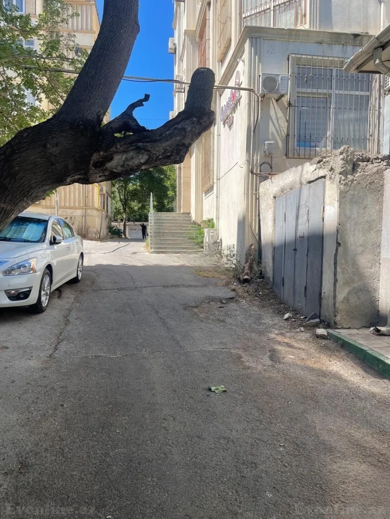 Satılır Qaraj 30.4 m² Binəqədi r. - şəkil 2
