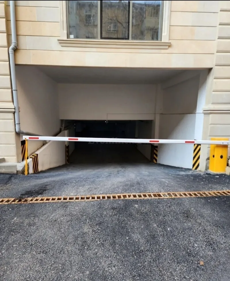 Kirayə verilir 3 otaqlı Mənzil Yeni tikili 152 m² Nərimanov r. - şəkil 3