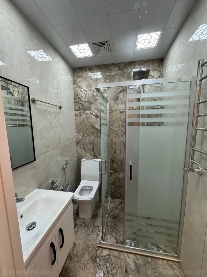 Kirayə verilir 3 otaqlı Mənzil Yeni tikili 152 m² Nərimanov r. - şəkil 14