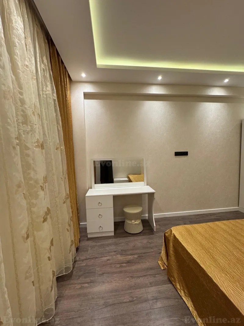 Kirayə verilir 3 otaqlı Mənzil Yeni tikili 152 m² Nərimanov r. - şəkil 19