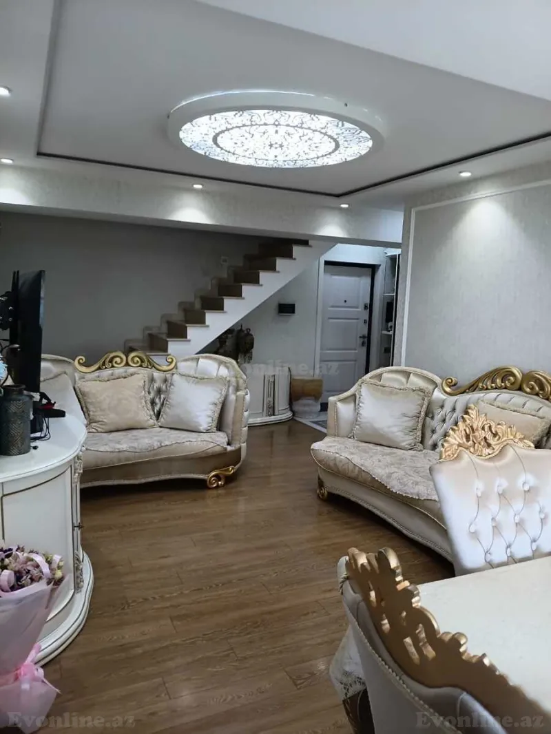 Satılır 3 otaqlı Mənzil Köhnə tikili 90 m² Nizami m.