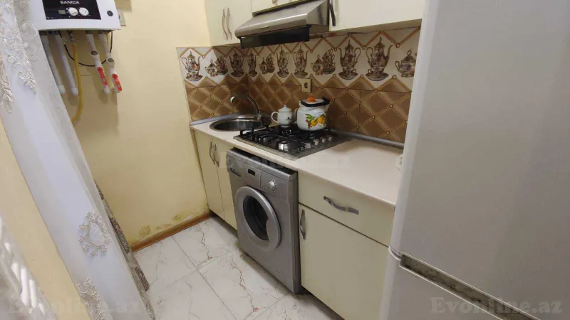 Kirayə verilir 1 otaqlı Mənzil Köhnə tikili 25 m² Yasamal r. - şəkil 6
