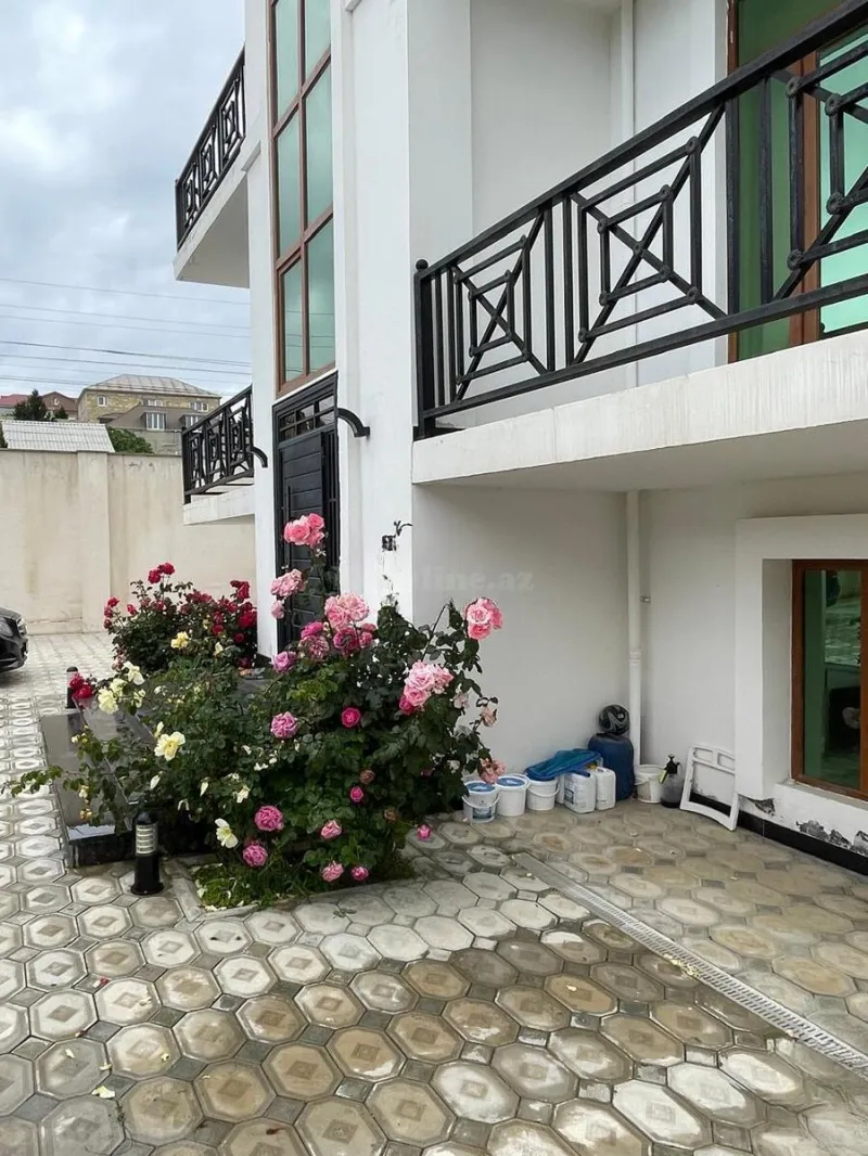 Kirayə verilir 4 otaqlı Həyət evi 300 m² Novxanı