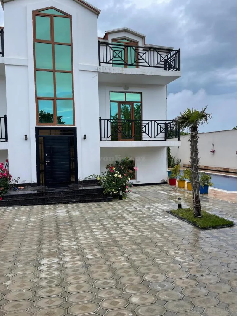 Kirayə verilir 4 otaqlı Həyət evi 300 m² Novxanı - şəkil 3
