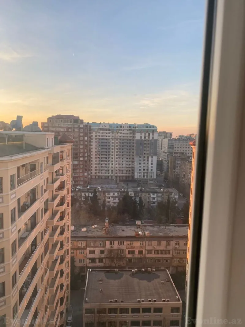 Satılır 4 otaqlı Mənzil Yeni tikili 171 m² Nərimanov r. - şəkil 4