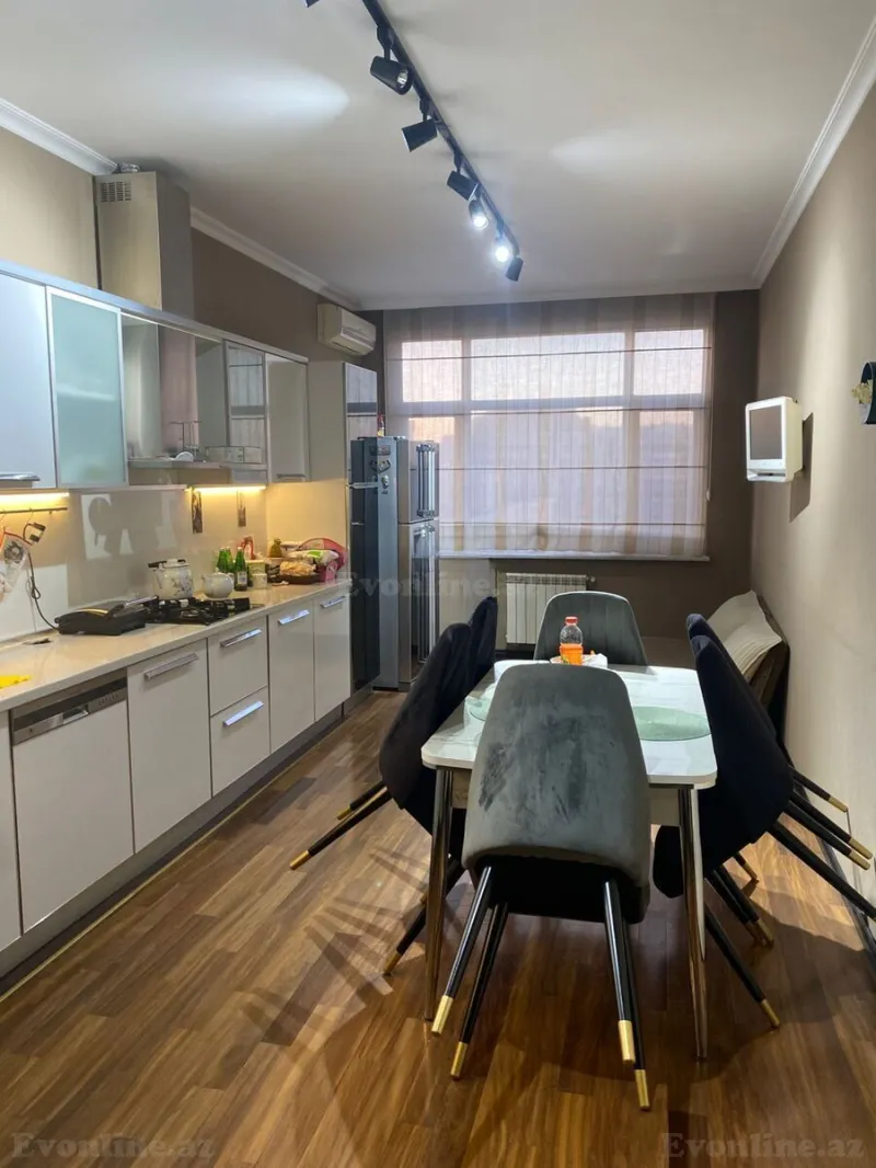 Satılır 4 otaqlı Mənzil Yeni tikili 171 m² Nərimanov r. - şəkil 5