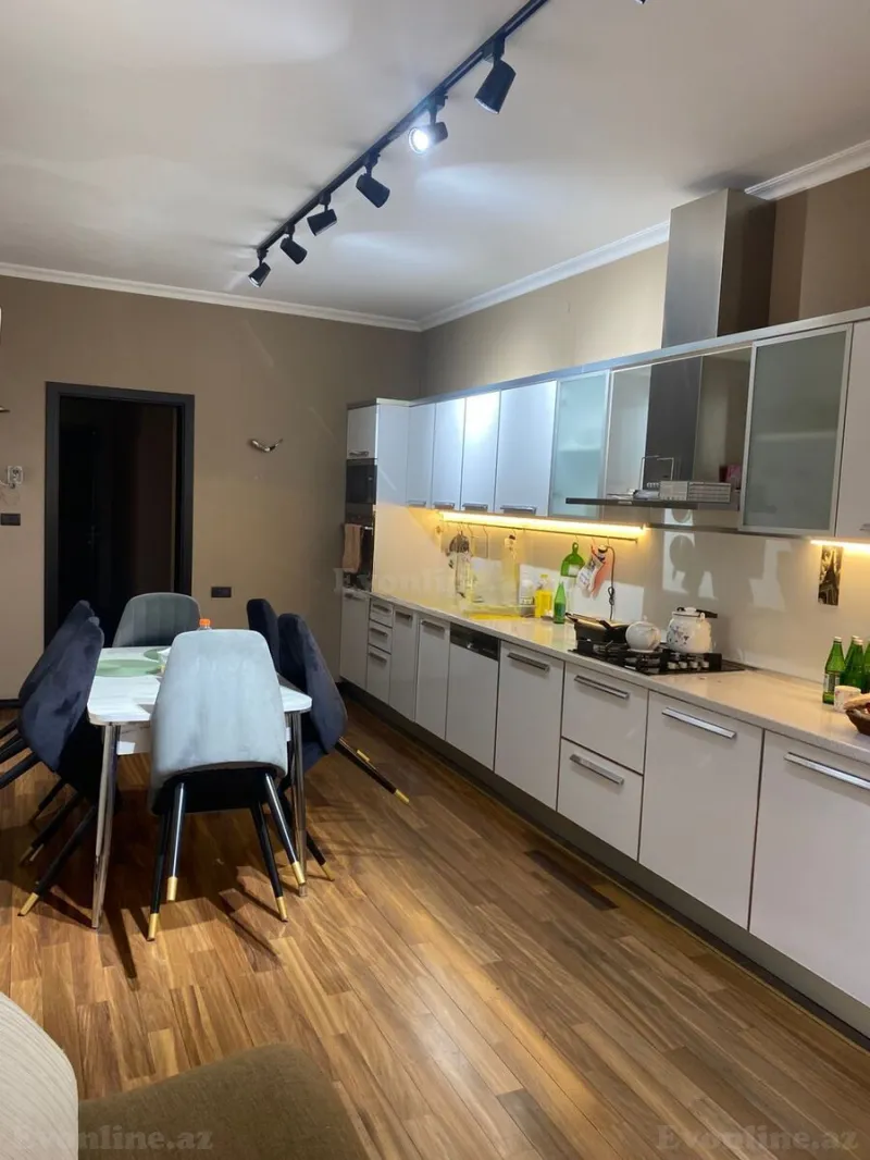 Satılır 4 otaqlı Mənzil Yeni tikili 171 m² Nərimanov r. - şəkil 6