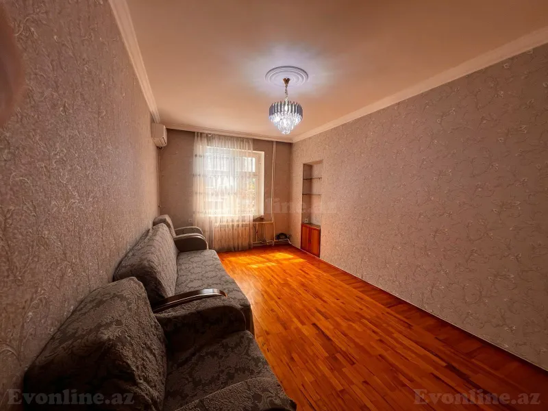 Satılır 2 otaqlı Mənzil Köhnə tikili 65 m² Yasamal - şəkil 3
