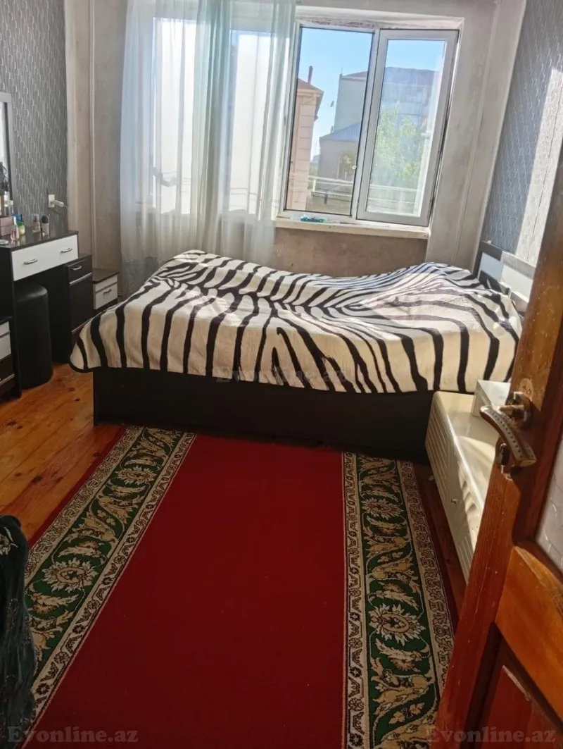 Satılır 3 otaqlı Mənzil Köhnə tikili 75 m² Xırdalan - şəkil 2